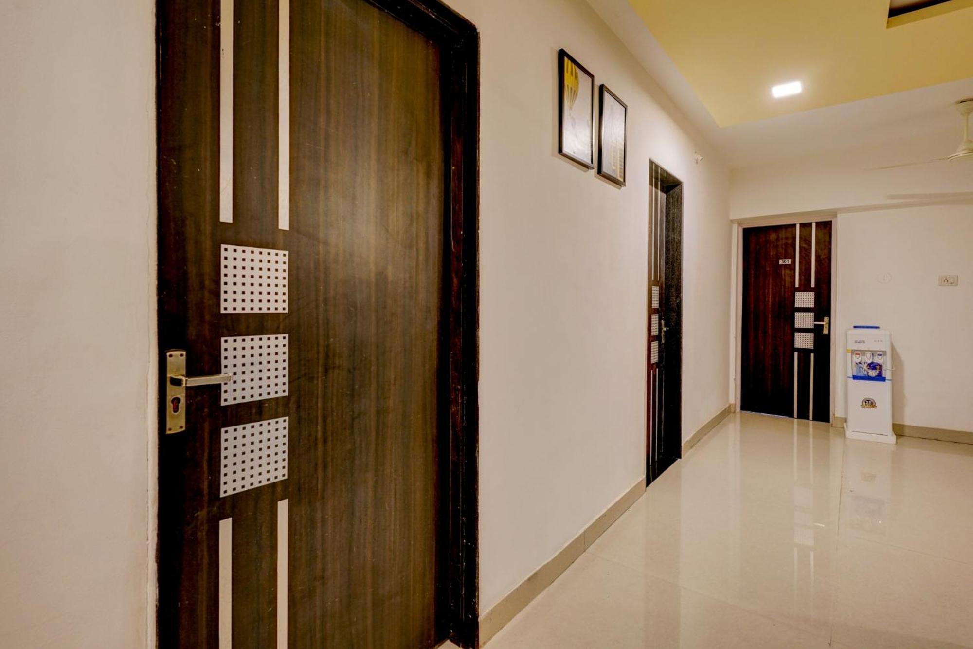 Hotel Rio Corporate House Bombay Esterno foto