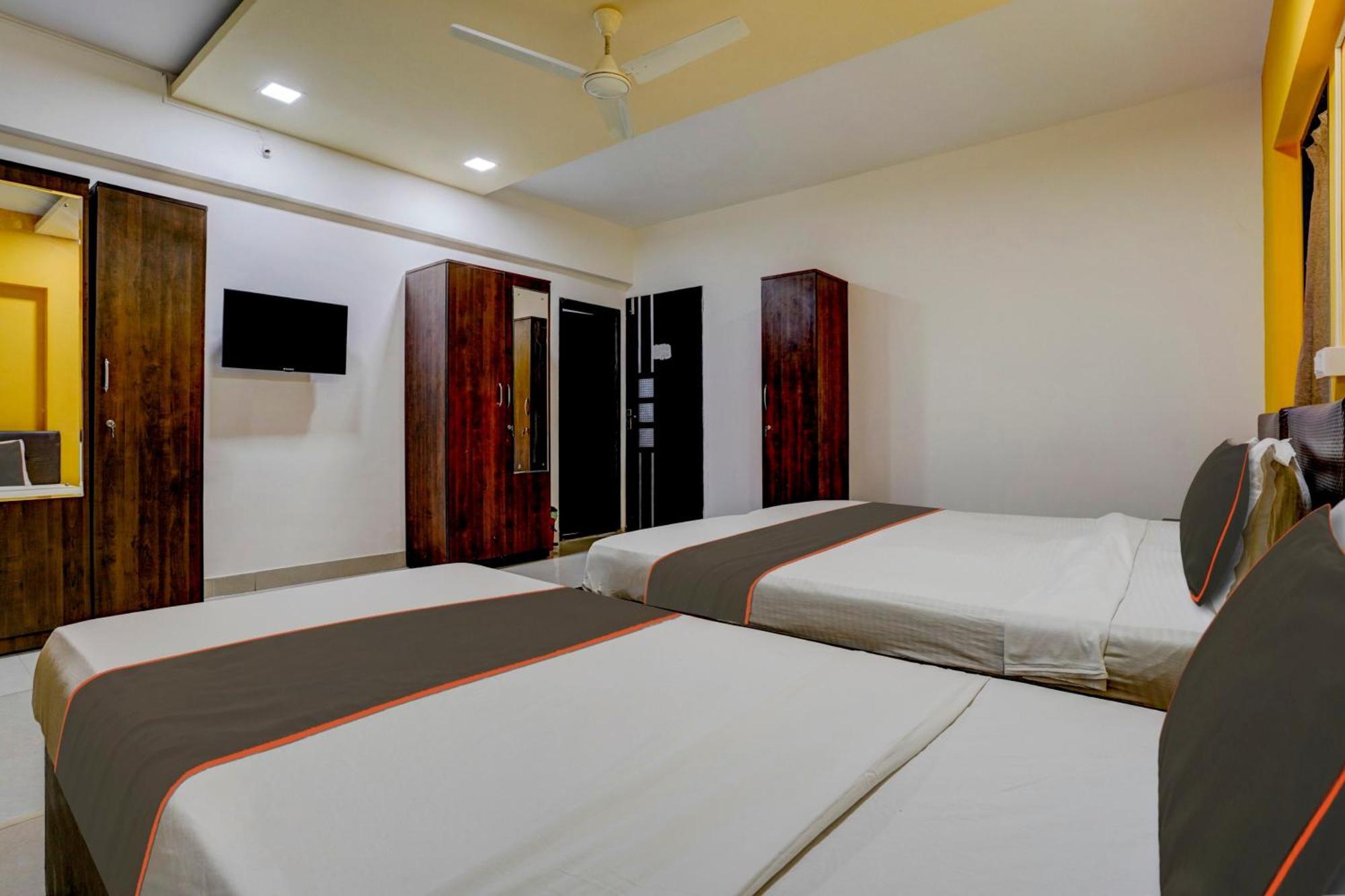 Hotel Rio Corporate House Bombay Esterno foto
